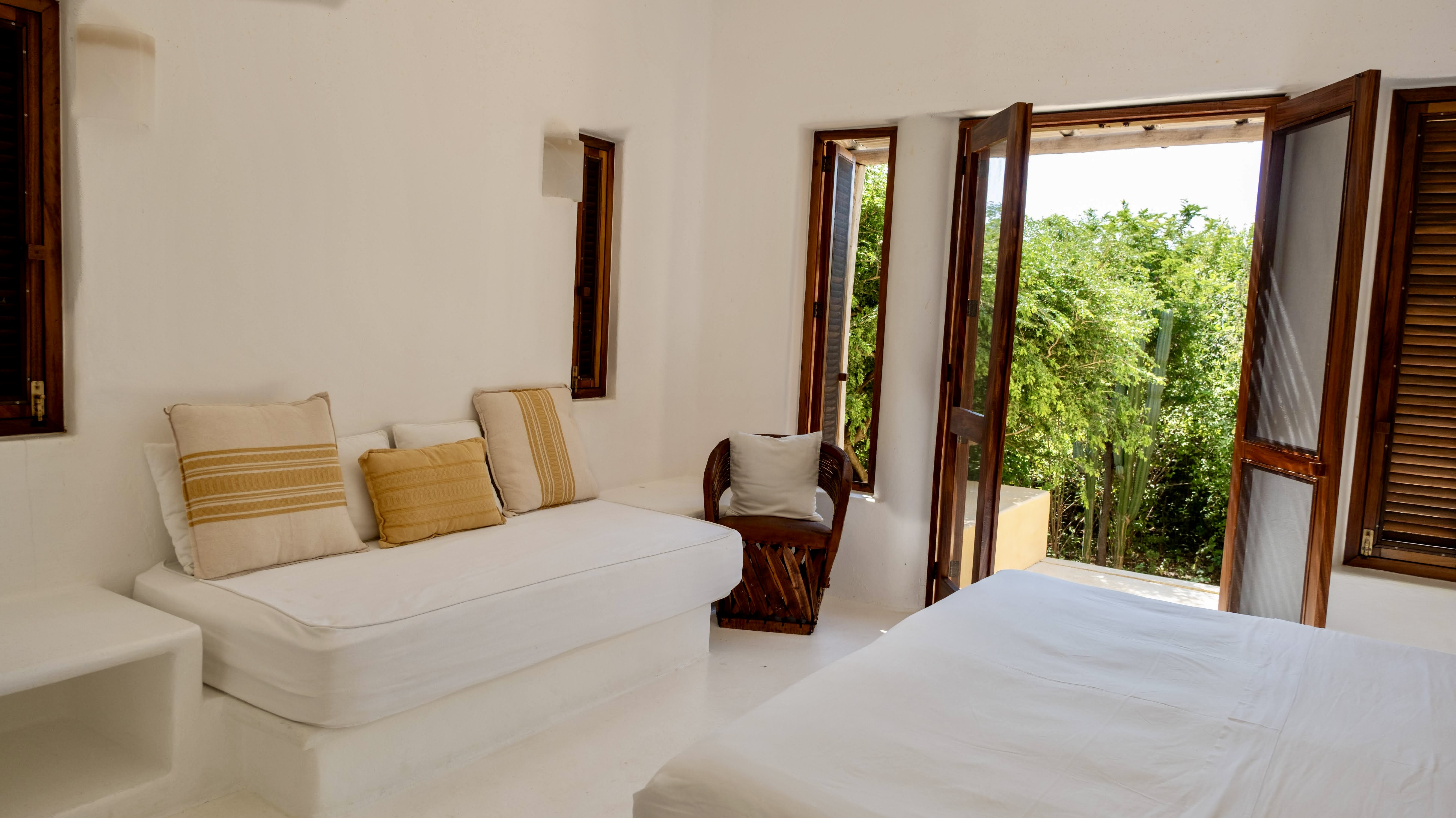 Recámara triple en amarillo